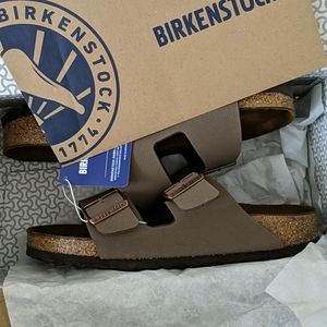 NWT Arizona Mocca Birkenstocks